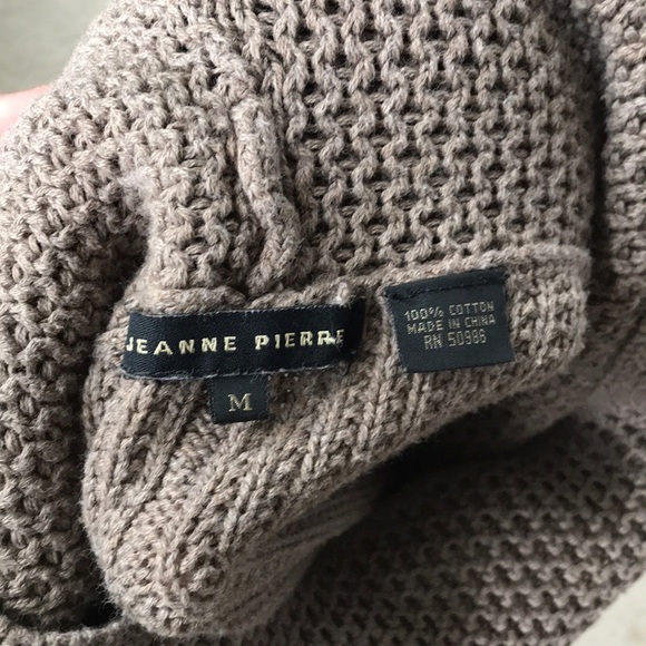 Sweater - Picture 5 of 5